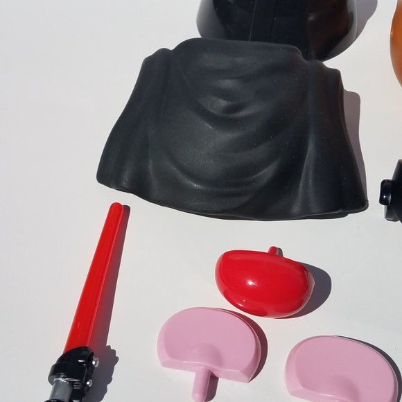 MR. POTATO HEAD - DARTH TATER (VADER) - Picture 6 of 10